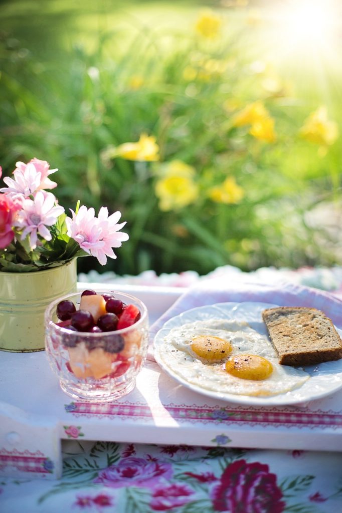 fried eggs, nature, toast-846362.jpg